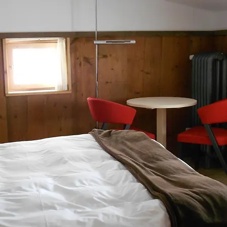 Gasthaus Am Brunnen Hotel Valendas