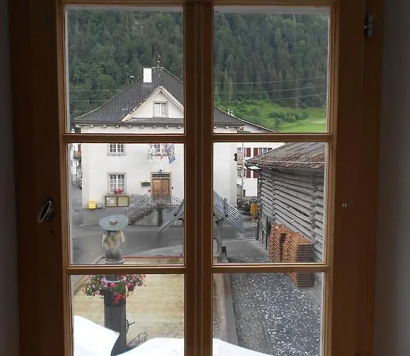 Gasthaus Am Brunnen Hotel Valendas