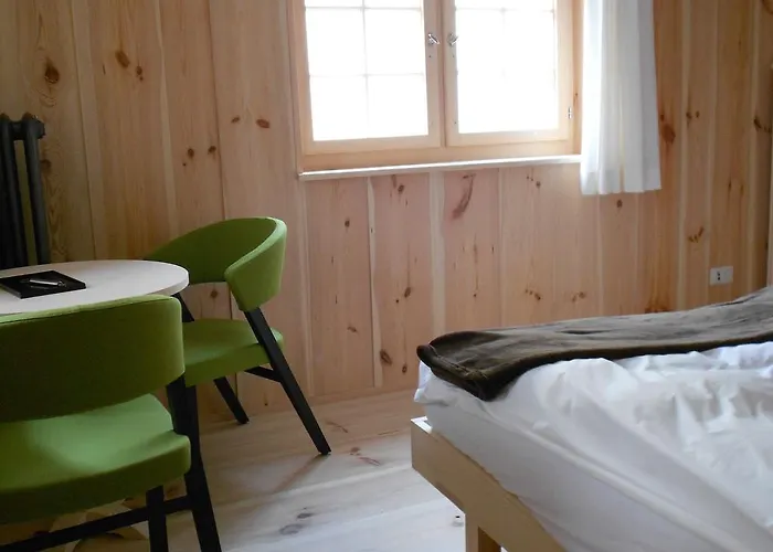 Gasthaus Am Brunnen Hotel Valendas