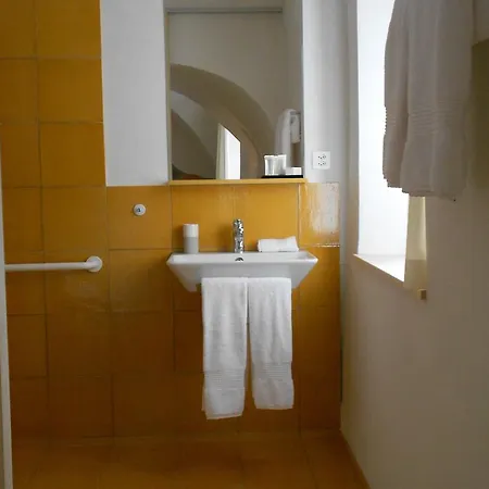 מלון Gasthaus Am Brunnen *