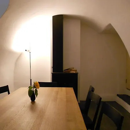 מלון Gasthaus Am Brunnen Valendas